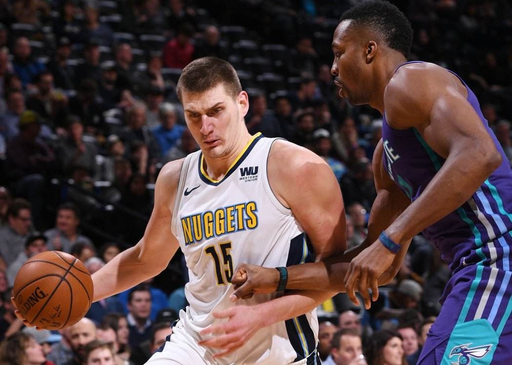 一种是稳步 一种是稳步