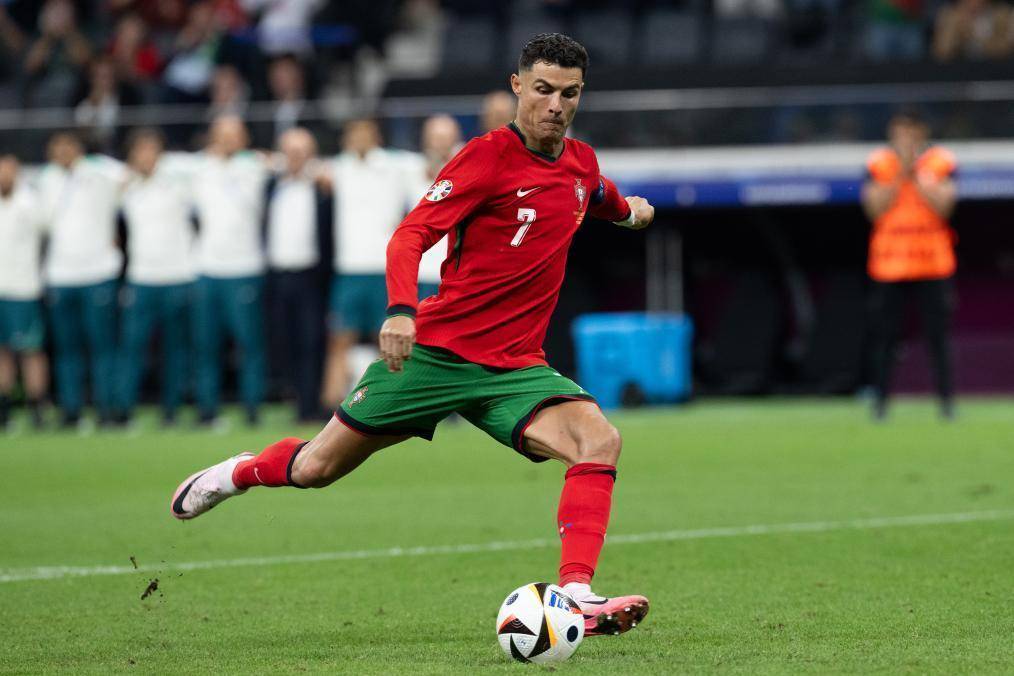 增配牵制球 增配牵制球